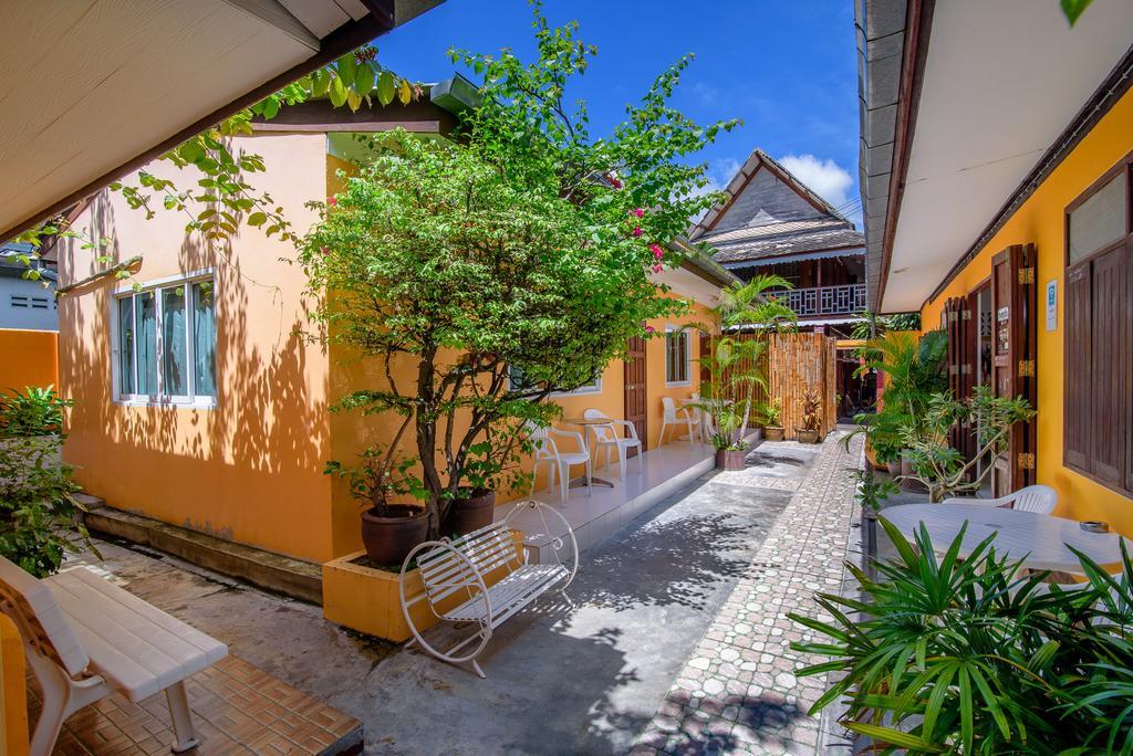 Victor Guesthouse HHQ Exterior photo